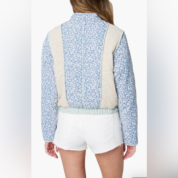 BLANKNYC Quilted Floral Jacket in Summer Romance
Brand new with tags - no flaws - Picture 3 of 5